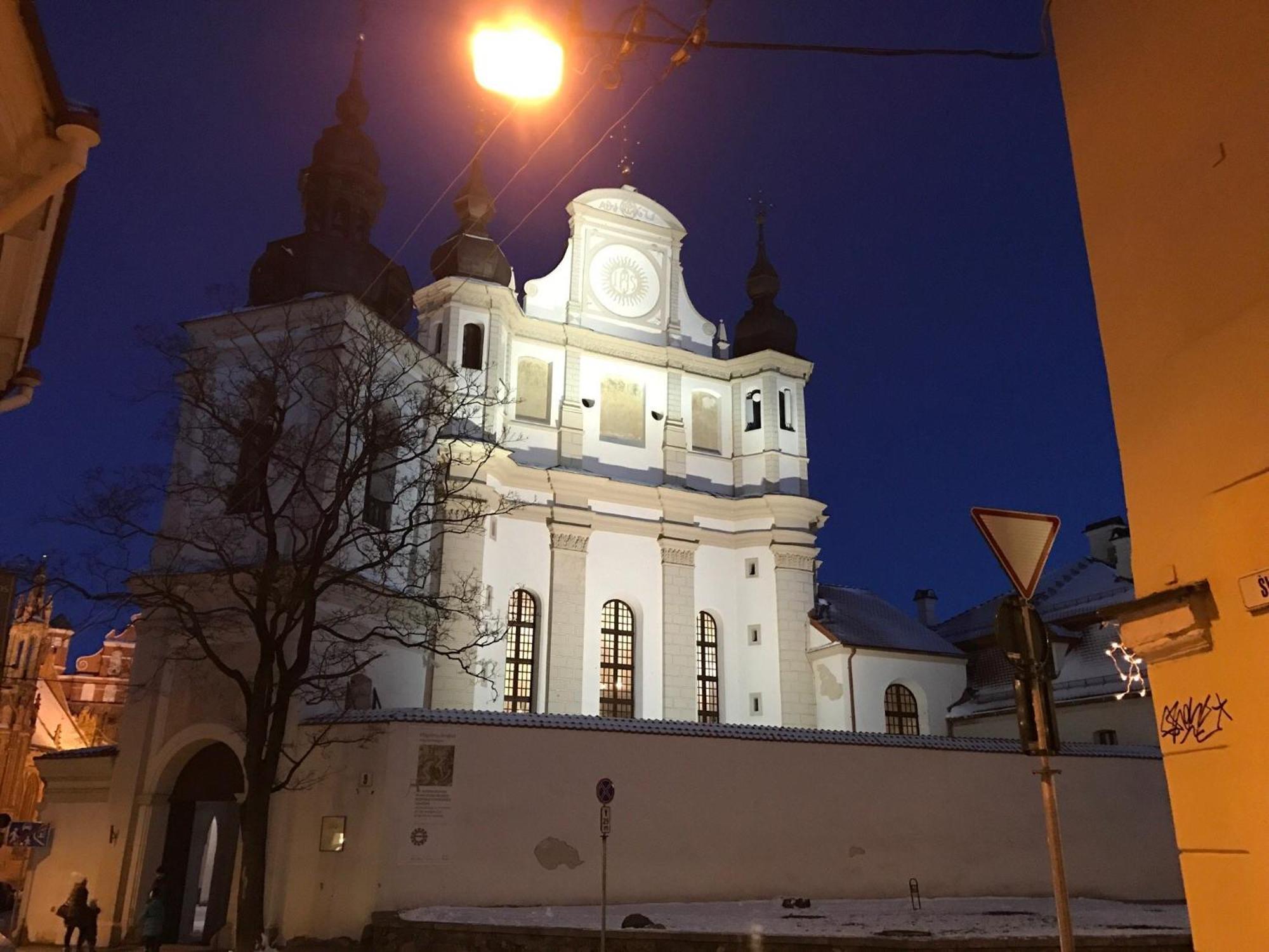 Cozy Apt In The Heart Of Old Town Вильнюс Экстерьер фото