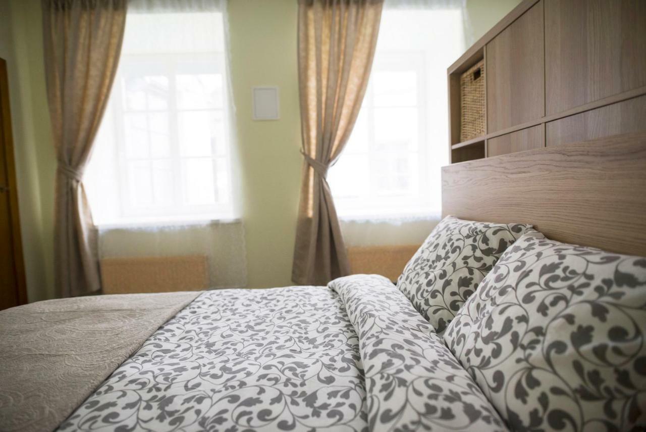 Cozy Apt In The Heart Of Old Town Вильнюс Экстерьер фото